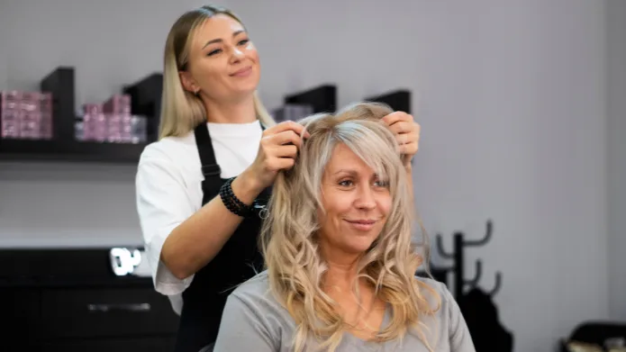 Symbolbild: Friseursalons