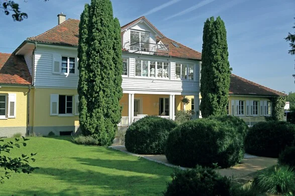 PGS Intensiv-Wohngemeinschaft Herrenberg - Außenansicht Intensivpflege-Wohngemeinschaft Krauchenwies