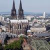 Triangel-Tower: Blick auf Rhein, Hohenzollernbrücke und Dom