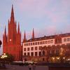 Wiesbaden mit Marktkirche und Rathaus