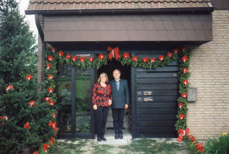 beim Kränzen zum 30. Hochzeitstag 1995.jpg