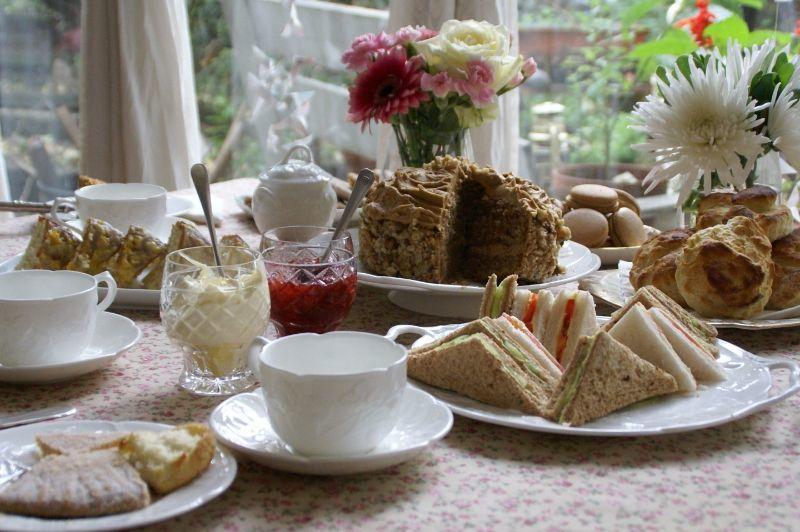 Afternoon-tea-tasting-with-Caroline-hope-London-NCN-tea-table-e1475759791753.jpg